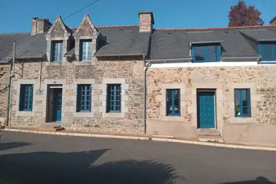 Image de Maison typique bretonne entièrement rénovée, tout confort, proche mer