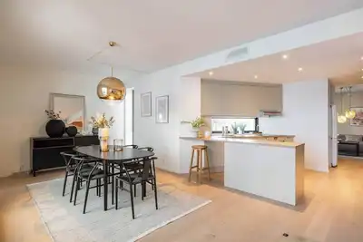 Image de 800m to Oslo C Station l 133sqm l High-End