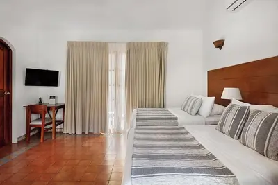 Image de Classic Double full size bedroom