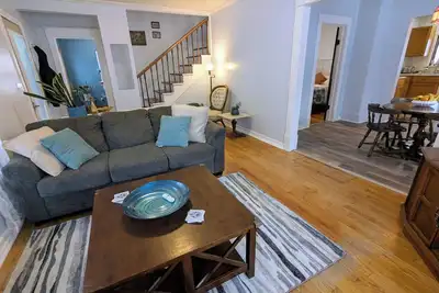 Image de Charming 3-bedroom 2-bath Cottage in Downtown Midland