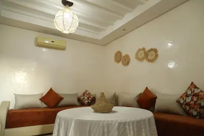 Image de Superbe Appartement 2 Ch Terrasse Gueliz Marrakech\nCONFORT&Services Disponibles