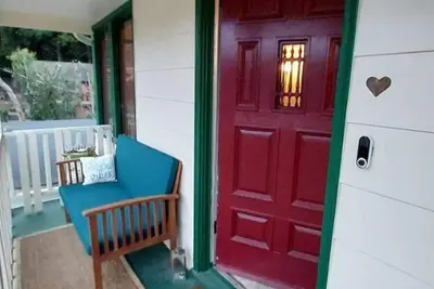 Image de Quaint 2-bedroom Apartment with safe offstreet parking in Eureka