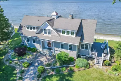 Image de Breathtaking Waterfront Retreat in Montross, Virginia