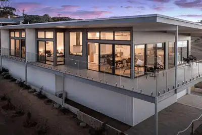 Image de Cove Landing Marina Apartments 2&3 Sleeps 8