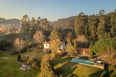 Image de São Julião Retreat | Pool, Jacuzzi & Garden Escape