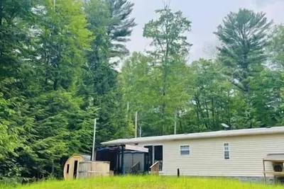 Image de Couple’s Romantic & Adventure Retreat on the water