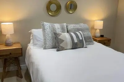 Cozy 2 bedroom Mainstreet Stay