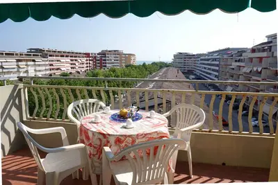 Appartement de vacances avec balcon et climatisation