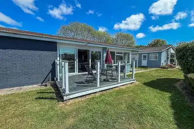 Image de Homely chalet on a Brilliant holiday park in Lowestoft ref 12004b