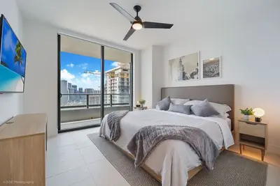 Image de New luxury unit/1bd /amazing views to the bay