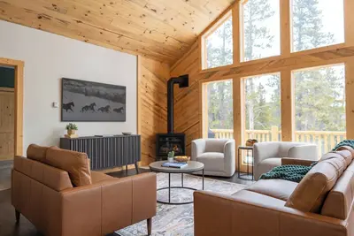 Image de New Cozy Mountain Retreat •  Fam Friendly • Hot Tub • 23 Mi to Breck •  Views!