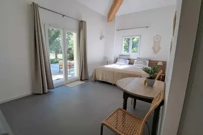 Image de Chambres d'hôtes au cœur de la Provence\n- Suite familiale pour 4/8personnes