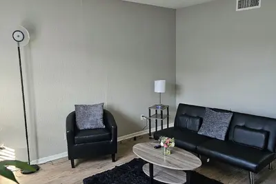 Image de Charming townhome in delightful Addison with space for everybody! !