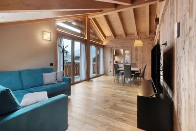 Image de Appartement 'Stelvio' avec vue sur les montagnes, balcon et Wi-Fi