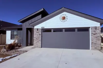 Image de Newly Constructed, Beautiful Ten Mile/I-84 \"Village Walk\"-Spacious 4-bdrm. house