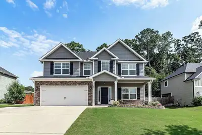 Image de Masters Availability Clean/ updated 4b3bath with kid accommodations if needed