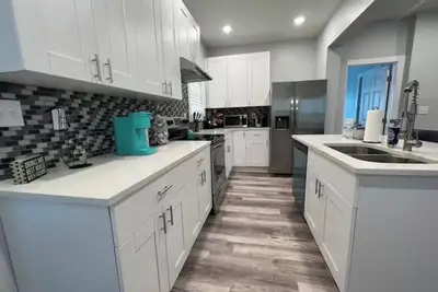 Image de Jazzy Grove- Charming 3-bedroom 2. 5-bath home in Downtown Atlanta- veteran owned