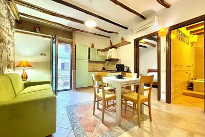 Image de \" Village Center Apartments - Apt 1 - 2 \"