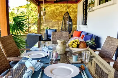 Delightful 1-bedroom cabin in Chamarel with stunning views