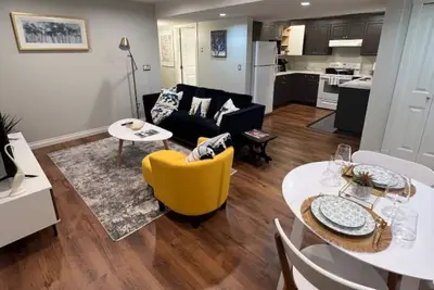 Image de Beautiful Entire 2 Bedroom Suite