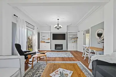 Image de Bant Cottage, Bant Cottage - Gorgeous Renovation, Neatly Styled