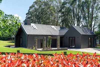 Image de The Mist, Luxury Farm Retreat w/ Fireplace & Workspace | Southern Highlands