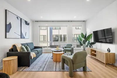 Image de Modern Elegance & Comfort – 3br + 3 Ensuites, Ac