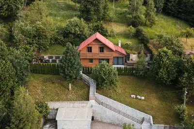 Image de Merveilleuse maison de vacances privée pour 8 personnes avec bain à remous, Wifi, Tv et patio
