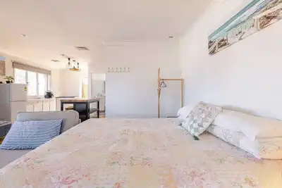 Image de Cozy Delight- Close to airport