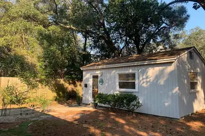 Image de Proper Happy Cottage