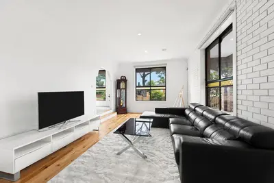 Image de Home Away From Home