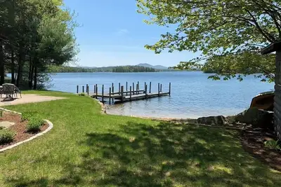 Image de Winnipesaukee Log Home Sand Beach South Exposure Views Sleeps 8 Special Rates