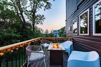 Image de Best Location 3bd House Near Downtown Pittsburg