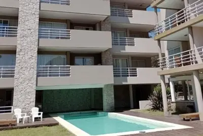 Image de Ayres de Pinamar - Alquiler departamento con cochera y pileta