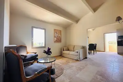 Image de 2 chambres, 2 salles de bain avec terrasse - proche de Lourmarin - Appartement 4