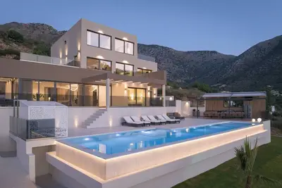 Image de Luxurious Villa Dias with Tennis Court by Estia