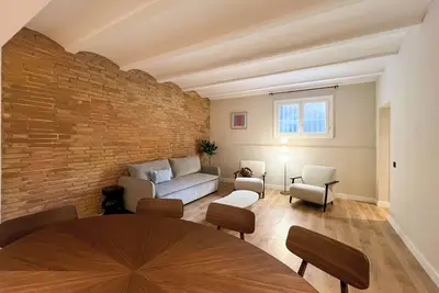 Image de Comfort and Style in Balmes for 7
