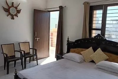 Image de Marvelous bungalow with Ac in Udaipur - 2 bedrooms available