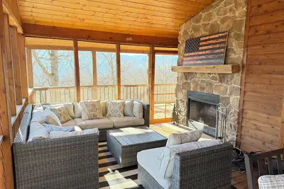 Image de Mountainside Home in Lost River - Hot Tub, Sprawling Decks, Spacious