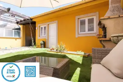 Image de Perafita Yellow House - EcoHost