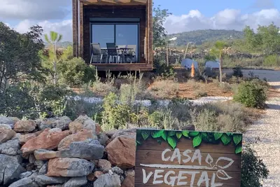 Image de Lodge Vue mer au milieu du thym et des lavandes sauvages à 10 minutes des îles.