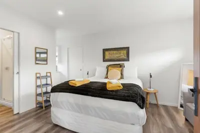 Image de Beverley Hills Studio Apartment