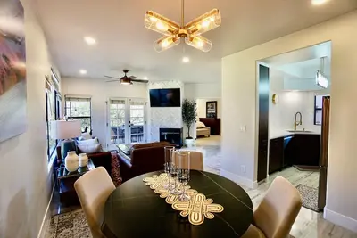 Image de Ventana Canyon Resort-Style Condominium