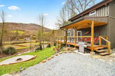 Image de 'The Nuthouse on Squirrel Creek': Ski & Hike!
