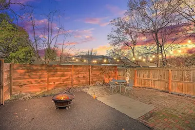 Image de Ashland Urban Cabin - Centrally located & walking distance to Sou and Downtown