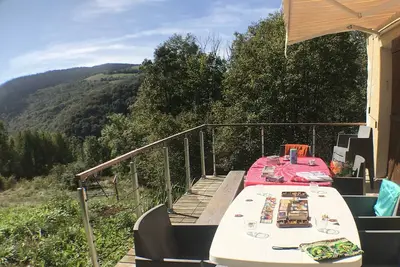 Image de Maison de vacances 'La Ferme Des Mermets' avec vue sur les montagnes, terrasse et jardin privé