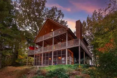 Image de Modern Cabin, minutes from downtown Asheville