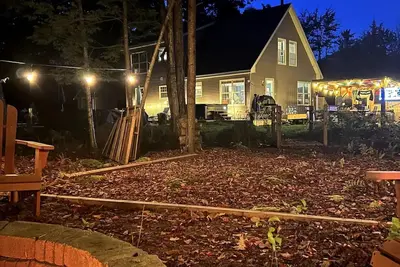 Image de Charming private 3-bedroom on 3 acres in Sebago, Pool, Hot Tub, Large Firepit