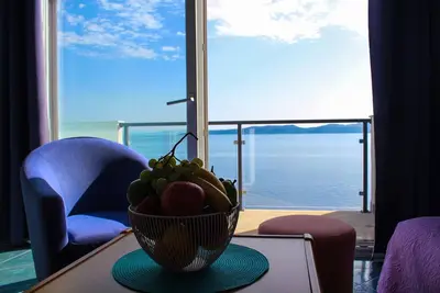 Image de Appartement de deux chambres prés de la plage Pisak, Omis (A-23886-b)