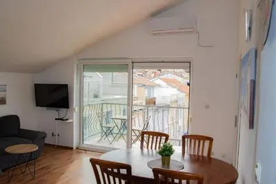 Image de Appartement d'une chambre avec le balcon et la vue sur le mer Selce, Crikvenica (A-23909-c)